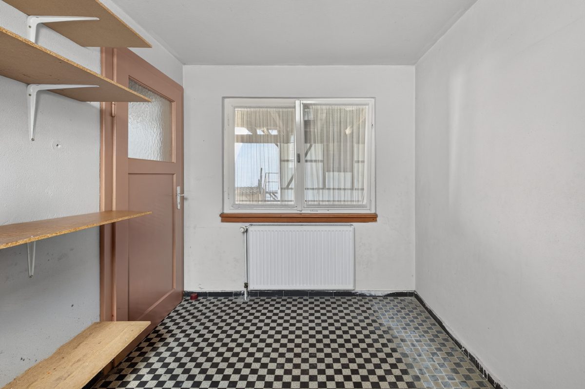 Außen Lager Immobilienangebot - Stutensee / Staffort - Grundstücke - Grundstück mit Bestandsgebäude – Vielseitiges Sanierungs- und Neubaupotenzial in Stutensee-Staffort