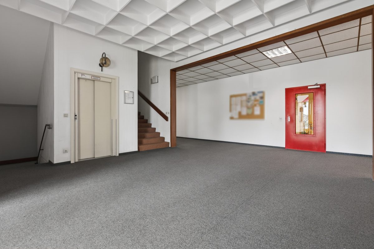 Eingangsbereich Immobilienangebot - Waldbronn / Busenbach - Wohnungen - Renditestarke Kapitalanlage: Zwei attraktive 1-Zimmer-Apartments im Paket zu verkaufen!