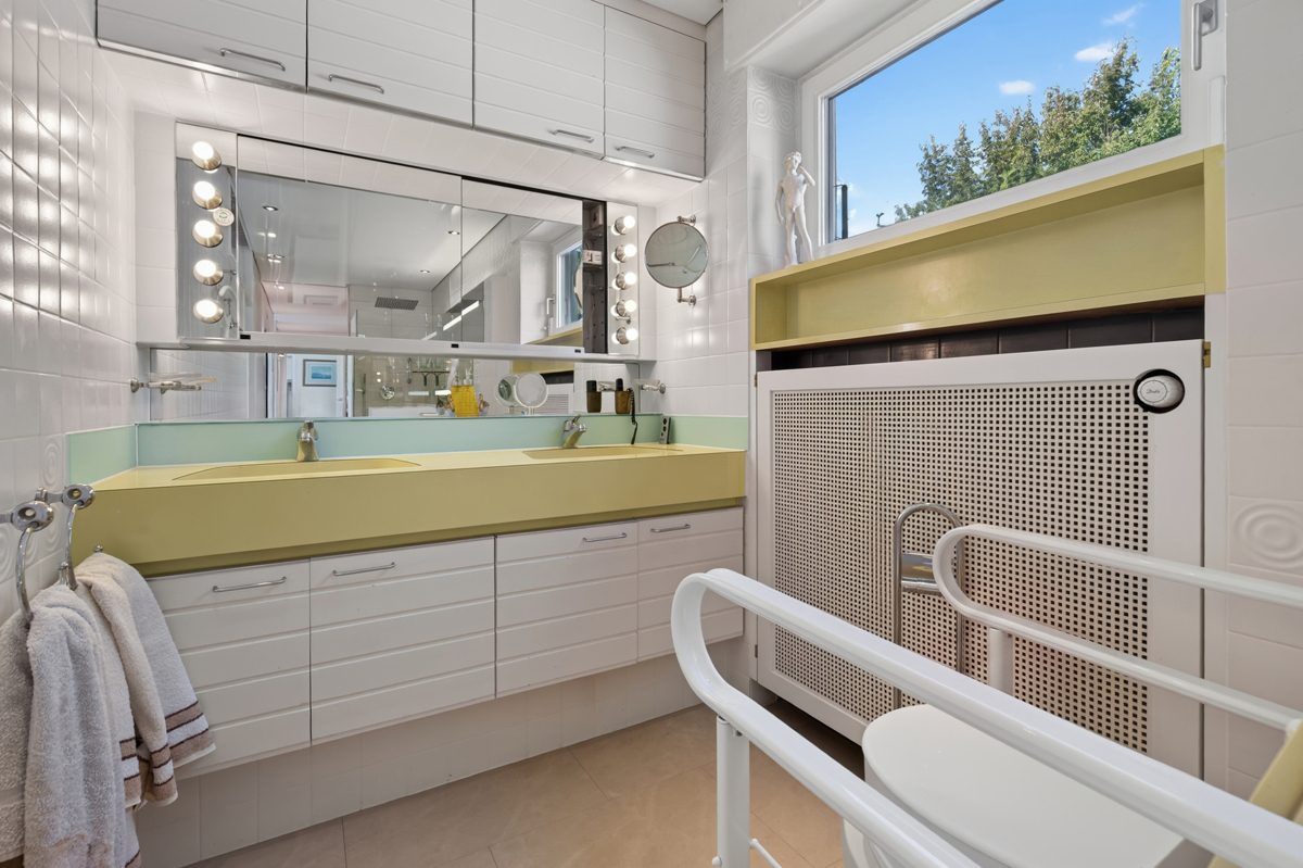 Tageslichtbad Ansicht 3 Immobilienangebot - Karlsruhe - Wohnen & Anlage - Wohnen auf einer Ebene – mit viel Privatsphäre und einem Garten zum Verlieben