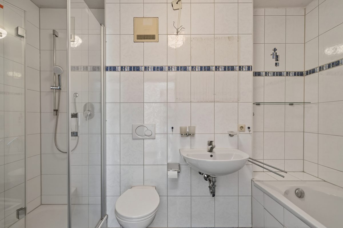 Immobilienangebot - Karlsruhe / Oberreut - Wohnungen - Großzügige 3,5-Zimmer-Wohnung mit ca. 94 m², zwei Balkonen und Garage