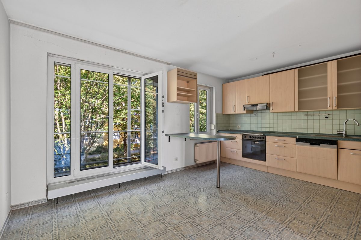 Immobilienangebot - Karlsruhe / Oberreut - Wohnungen - Großzügige 3,5-Zimmer-Wohnung mit ca. 94 m², zwei Balkonen und Garage