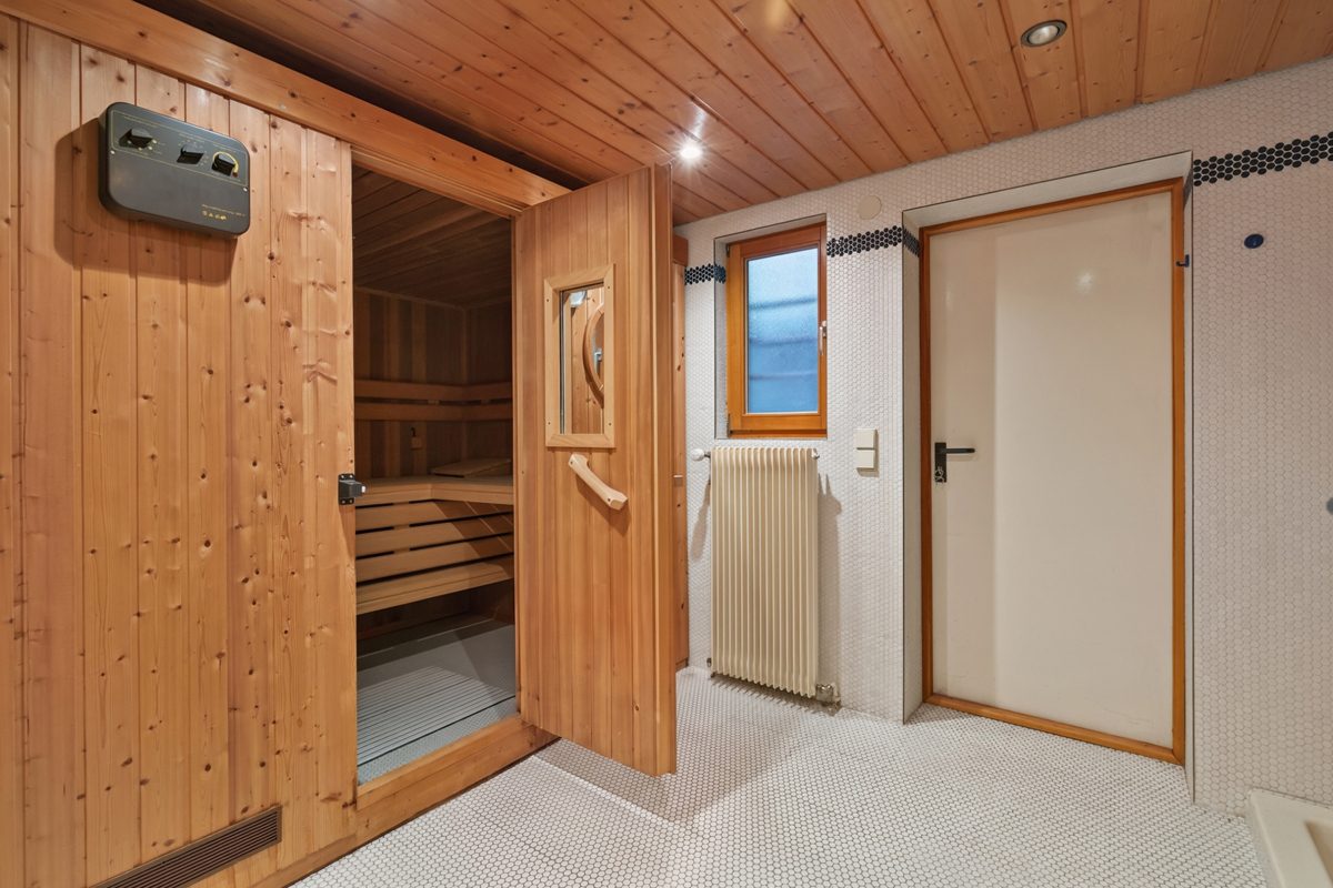 UG Sauna Immobilienangebot - Marxzell / Schielberg - Wohnen & Anlage - Viel Raum, Licht und Lebensqualität – Einfamilienhaus mit Einliegerwohnung auf parkähnlichem Grundstück
