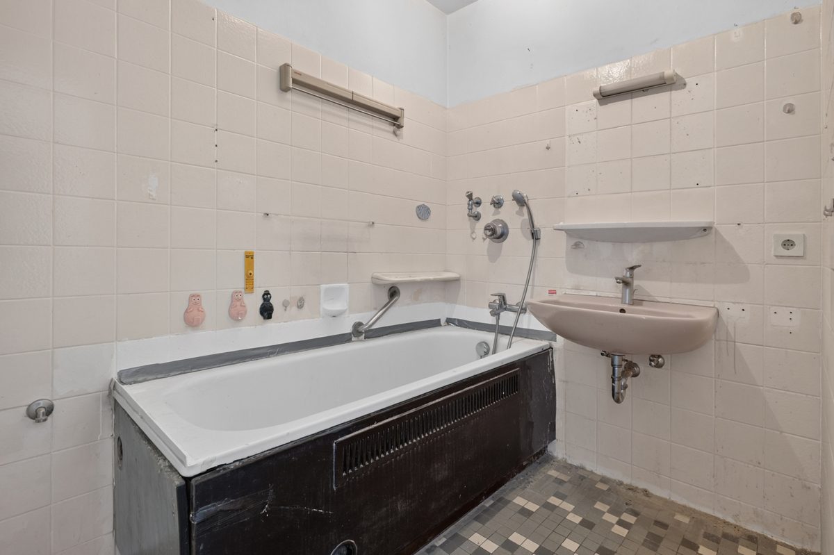 Immobilienangebot - Ettlingen - Wohnungen - 4-Zimmerwohnung als Sanierungsprojekt – viel Raum für Ihre Ideen