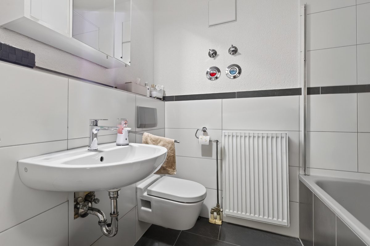 Bad Immobilienangebot - Pfinztal / Wöschbach - Wohnungen - Attraktive Kapitalanlage: 2- Zimmer-Wohnung mit Balkon und Stellplatz