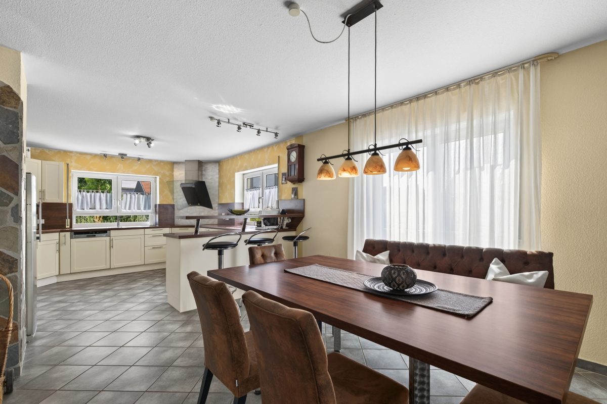 EG Esszbereich Immobilienangebot - Wörth am Rhein / Schaidt - Wohnen & Anlage - Raumwunder für die große Familie! Ansprechendes Einfamilienhaus in Schaidt