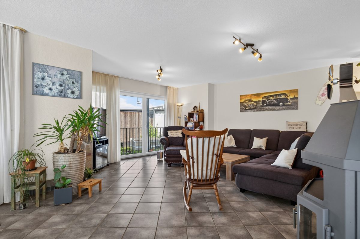 EG Wohnzimmer Immobilienangebot - Wörth am Rhein / Schaidt - Wohnen & Anlage - Raumwunder für die große Familie! Ansprechendes Einfamilienhaus in Schaidt