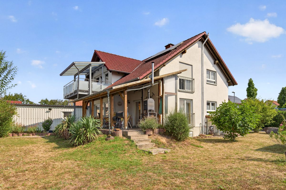 Ansicht Rückseite Immobilienangebot - Wörth am Rhein / Schaidt - Wohnen & Anlage - Raumwunder für die große Familie! Ansprechendes Einfamilienhaus in Schaidt