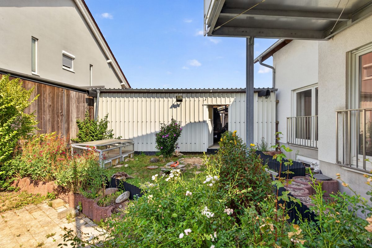 Gartenseite Immobilienangebot - Wörth am Rhein / Schaidt - Wohnen & Anlage - Raumwunder für die große Familie! Ansprechendes Einfamilienhaus in Schaidt