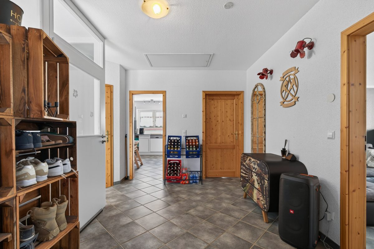 OG Flur Immobilienangebot - Wörth am Rhein / Schaidt - Wohnen & Anlage - Raumwunder für die große Familie! Ansprechendes Einfamilienhaus in Schaidt