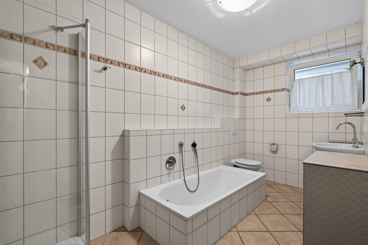 UG Bad Immobilienangebot - Wörth am Rhein / Schaidt - Wohnen & Anlage - Raumwunder für die große Familie! Ansprechendes Einfamilienhaus in Schaidt