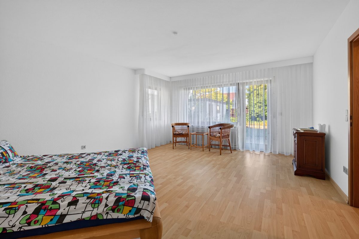 Immobilienangebot - Ettlingen / Ettlingenweier - Wohnen & Anlage - Wohnen in Bestlage: Exklusives Mehrfamilienhaus mit viel Freiraum