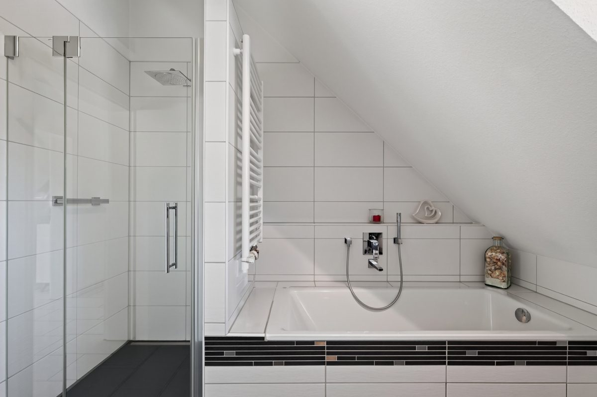Immobilienangebot - Ettlingen / Bruchhausen - Wohnungen - Seltene Gelegenheit! Neuwertige 3-Zimmer-Wohnung mit toller Dachterrasse