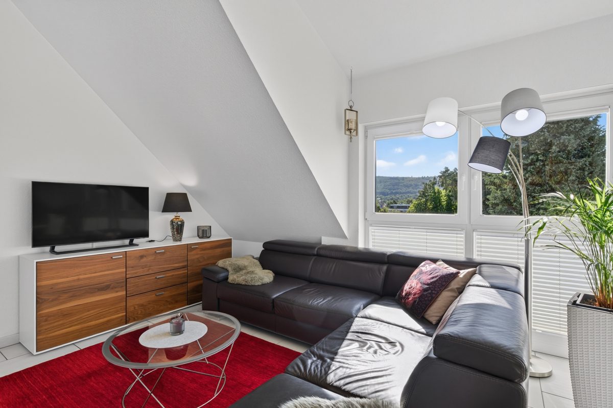 Immobilienangebot - Ettlingen / Bruchhausen - Wohnungen - Seltene Gelegenheit! Neuwertige 3-Zimmer-Wohnung mit toller Dachterrasse