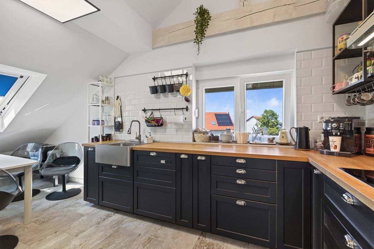 Küche Immobilienangebot - Stutensee / Staffort - Wohnungen - Attraktive 3-Zimmer-Wohnung nach Sanierung - selbst einziehen oder clever investieren!