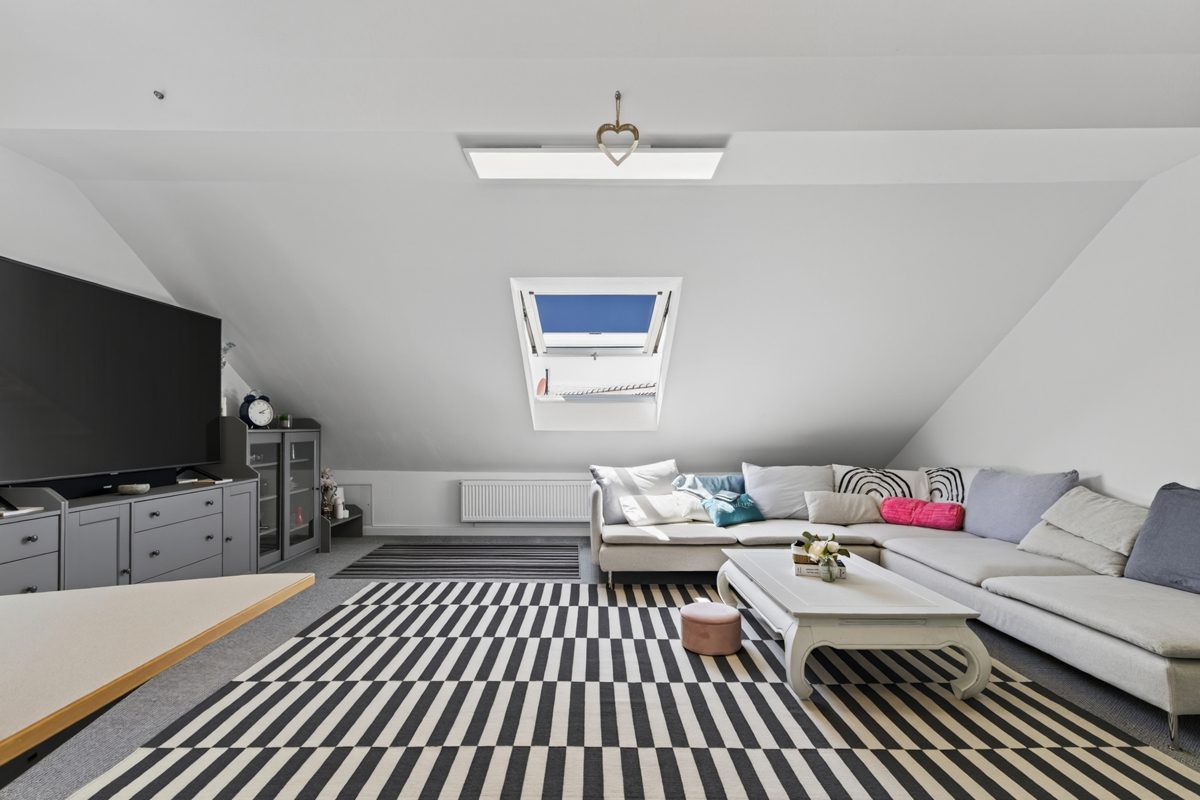 Wohnzimmer Immobilienangebot - Stutensee / Staffort - Wohnungen - Attraktive 3-Zimmer-Wohnung nach Sanierung - selbst einziehen oder clever investieren!