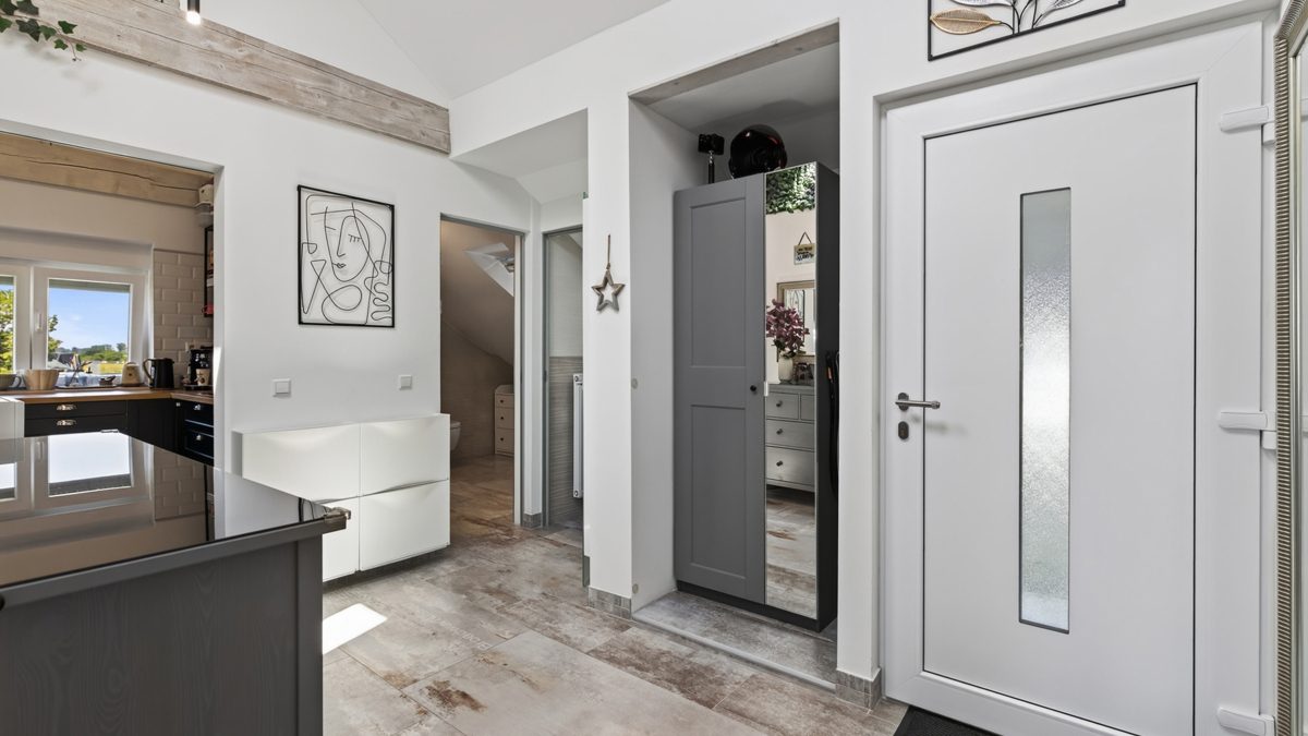 Immobilienangebot - Stutensee / Staffort - Wohnungen - Attraktive 3-Zimmer-Wohnung nach Sanierung - selbst einziehen oder clever investieren!