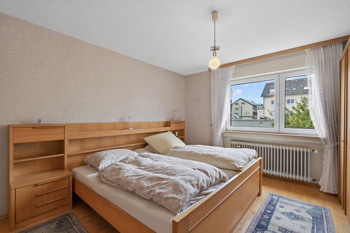 DG Schlafzimmer Immobilienangebot - Karlsruhe / Daxlanden - Wohnen & Anlage - Familienhaus mit geschütztem Hof und viel Entwicklungspotenzial