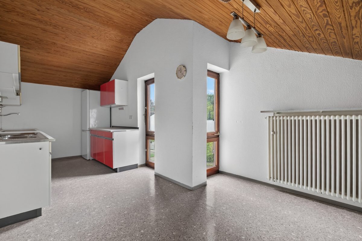 DG Küche Immobilienangebot - Karlsruhe / Waldstadt - Wohnen & Anlage - Wohnen, Vermieten, Kombinieren: Vielseitiges Mehrfamilienhaus auf großzügigem Grundstück!