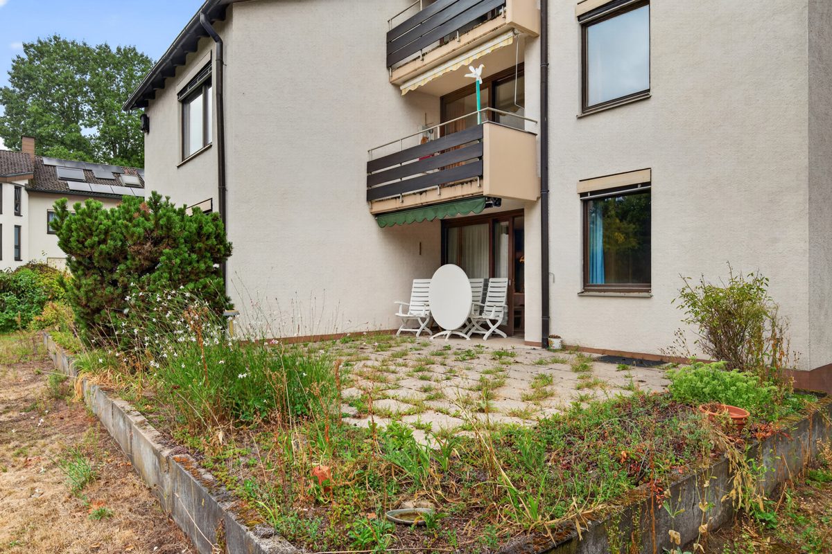 EG Terrasse 2 Immobilienangebot - Karlsruhe / Waldstadt - Wohnen & Anlage - Wohnen, Vermieten, Kombinieren: Vielseitiges Mehrfamilienhaus auf großzügigem Grundstück!