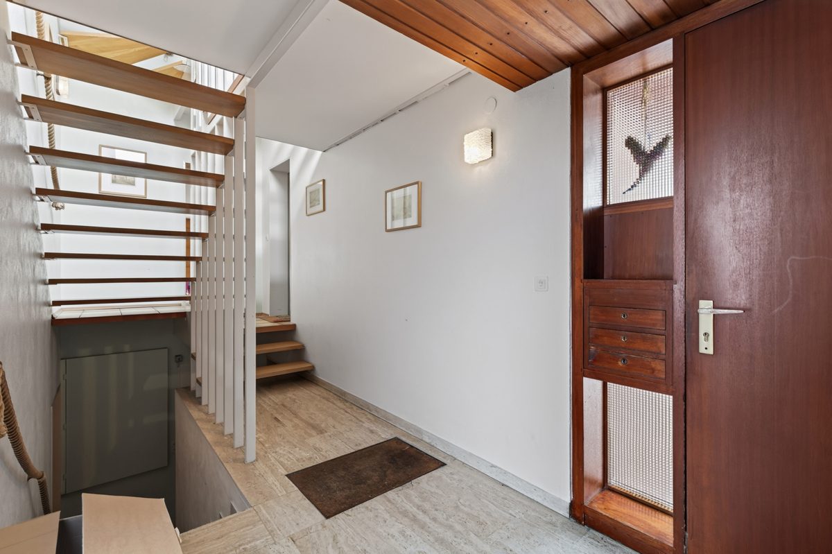 EG Treppenhaus Immobilienangebot - Karlsruhe / Waldstadt - Wohnen & Anlage - Wohnen, Vermieten, Kombinieren: Vielseitiges Mehrfamilienhaus auf großzügigem Grundstück!