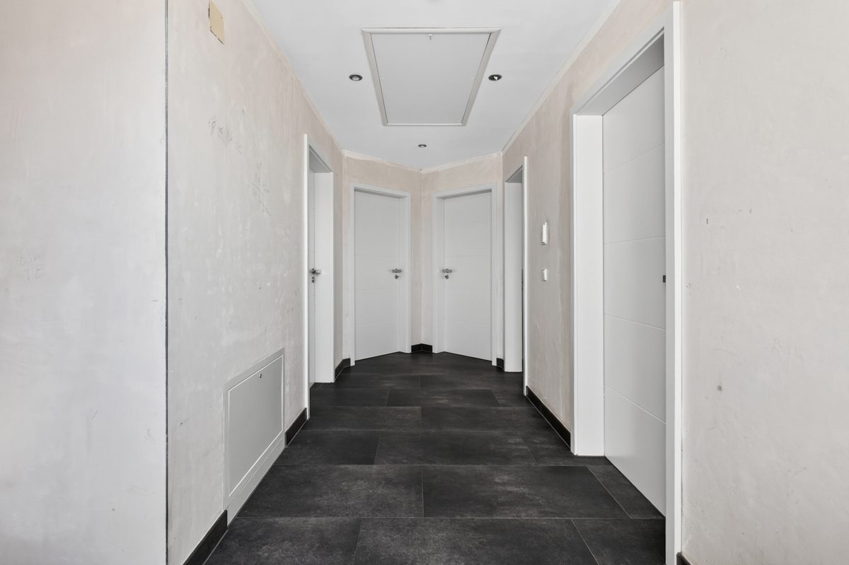 Flur 2. OG Immobilienangebot - Pfinztal / Söllingen - Wohnen & Anlage - Modern. Großzügig. Vielseitig. - Attraktives Einfamilienhaus mit großem Garten und Ausbaupotenzial!