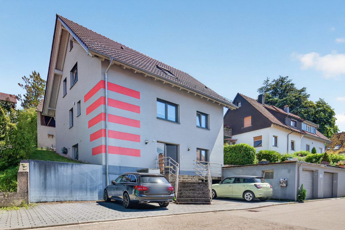 Außenansicht 2 Immobilienangebot - Pfinztal / Söllingen - Wohnen & Anlage - Modern. Großzügig. Vielseitig. - Attraktives Einfamilienhaus mit großem Garten und Ausbaupotenzial!