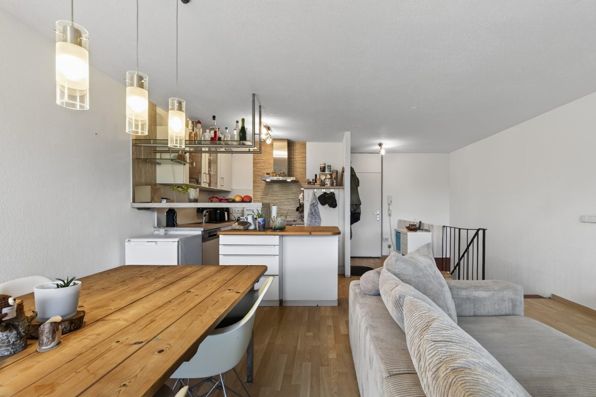 Immobilienangebot - Karlsruhe / Rüppurr - Wohnungen - Helle 3-Zimmer-Maisonette mit zwei Balkonen und Tiefgaragenstellplatz - vermietet und provisionsfrei