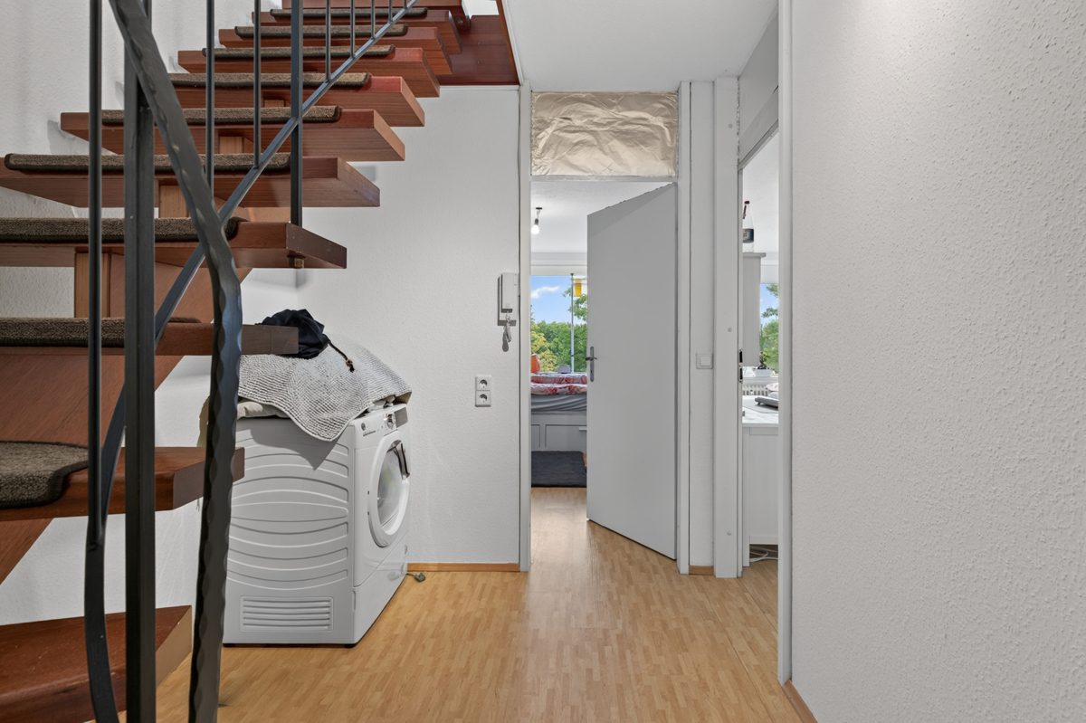 Immobilienangebot - Karlsruhe / Rüppurr - Wohnungen - Helle 3-Zimmer-Maisonette mit zwei Balkonen und Tiefgaragenstellplatz - vermietet und provisionsfrei