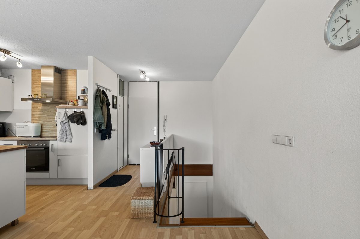 Immobilienangebot - Karlsruhe / Rüppurr - Wohnungen - Helle 3-Zimmer-Maisonette mit zwei Balkonen und Tiefgaragenstellplatz - vermietet und provisionsfrei