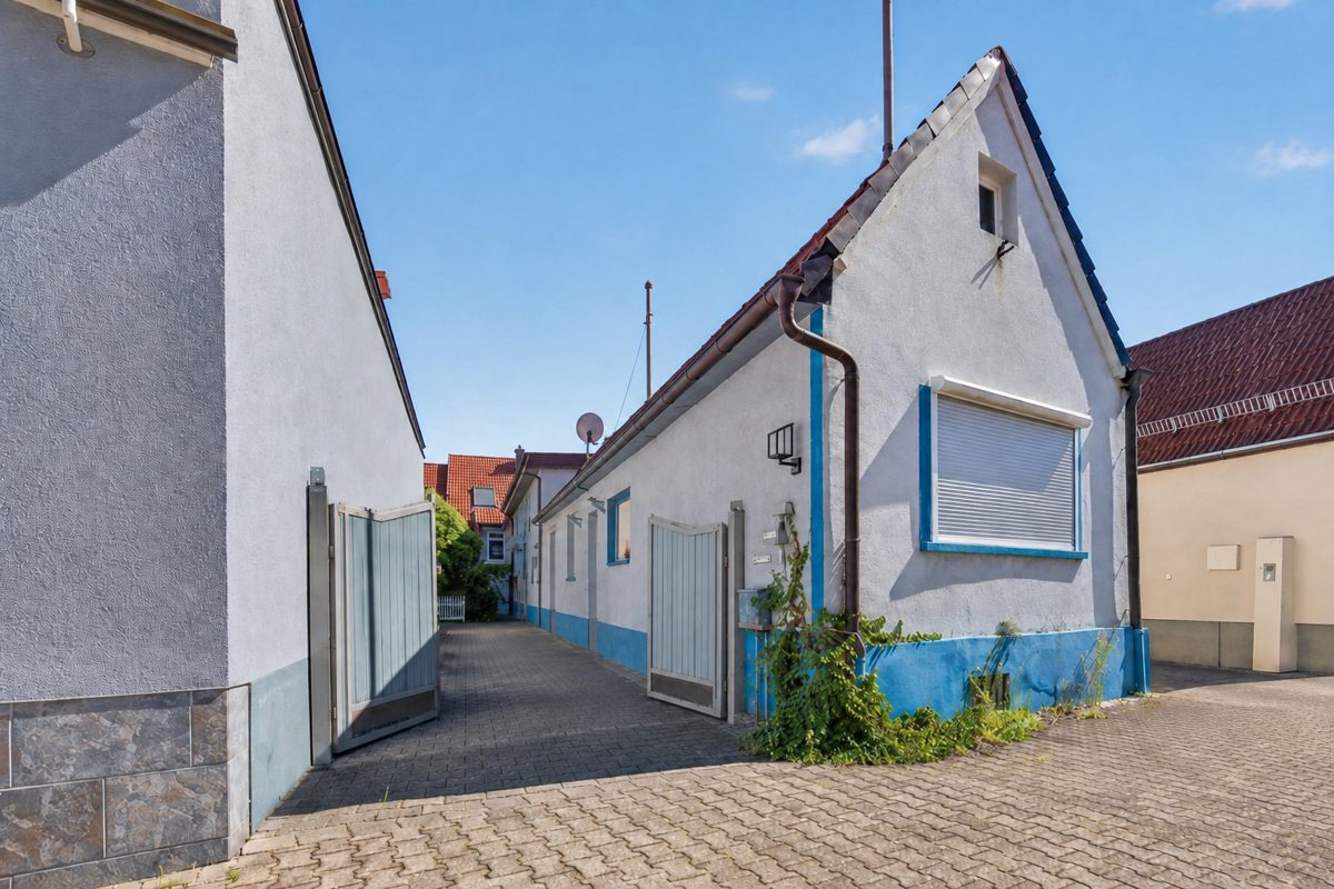 Immobilienangebot - Waghäusel / Wiesental - Wohnen & Anlage - Überraschend großzügig – modernisiertes Anwesen mit ca. 188 m² Wohnfläche, Anbau und Garten