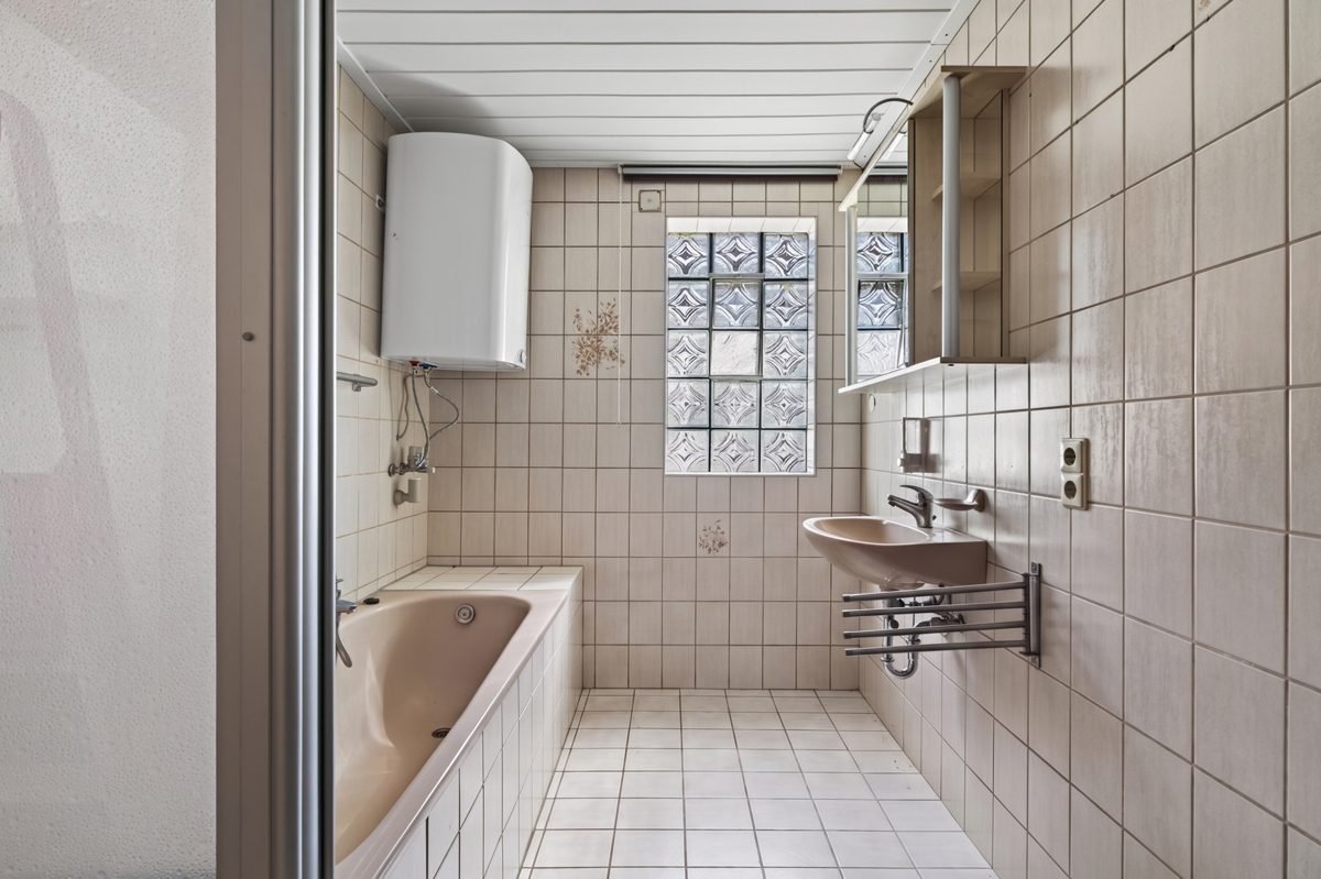 Immobilienangebot - Dettenheim / Rußheim - Wohnen & Anlage - Rückzugsort für die ganze Familie – Einfamilienhaus mit Garten, Kaminofen und flexiblem Nebengebäude