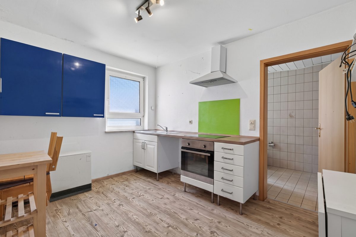 Immobilienangebot - Dettenheim / Rußheim - Wohnen & Anlage - Rückzugsort für die ganze Familie – Einfamilienhaus mit Garten, Kaminofen und flexiblem Nebengebäude