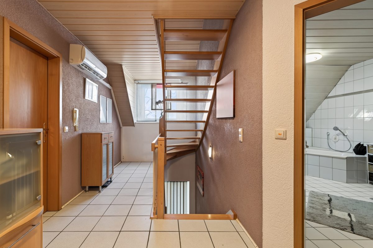 Immobilienangebot - Dettenheim / Rußheim - Wohnen & Anlage - Rückzugsort für die ganze Familie – Einfamilienhaus mit Garten, Kaminofen und flexiblem Nebengebäude