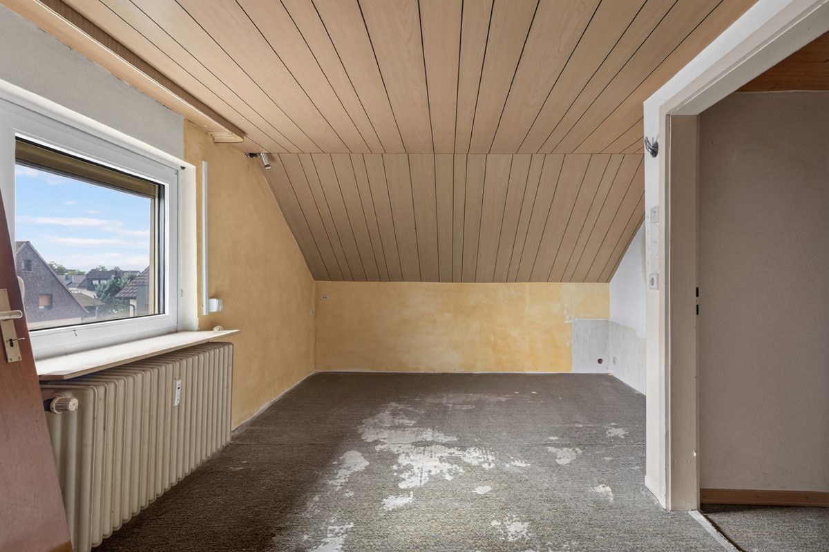 ausgebautes Dachgeschoss Immobilienangebot - Rheinstetten / Mörsch - Wohnen & Anlage - Kapitalanlage mit Zukunft - Ihr Zweifamilienhaus mit Perspektive