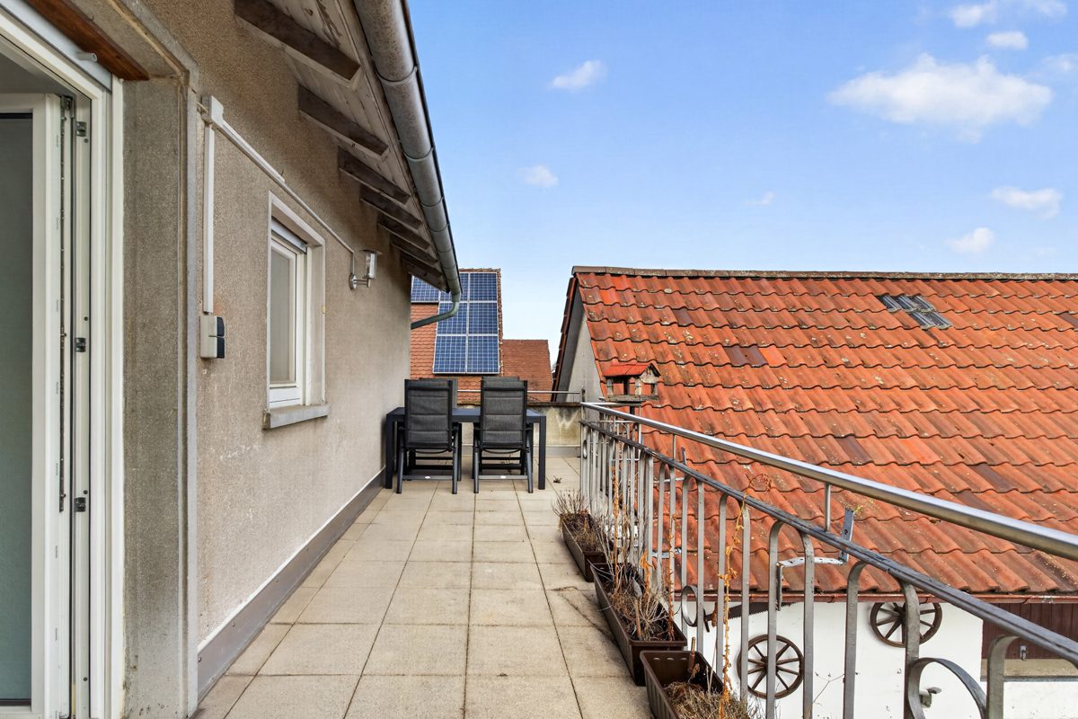 Balkon im OG Immobilienangebot - Rheinstetten / Mörsch - Wohnen & Anlage - Kapitalanlage mit Zukunft - Ihr Zweifamilienhaus mit Perspektive
