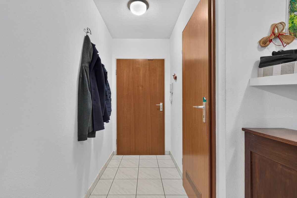 Immobilienangebot - Karlsruhe / Oststadt - Wohnungen - Großzügige Zweizimmerwohnung mit Ostbalkon und Tiefgaragenstellplatz in der Karlsruher Oststadt