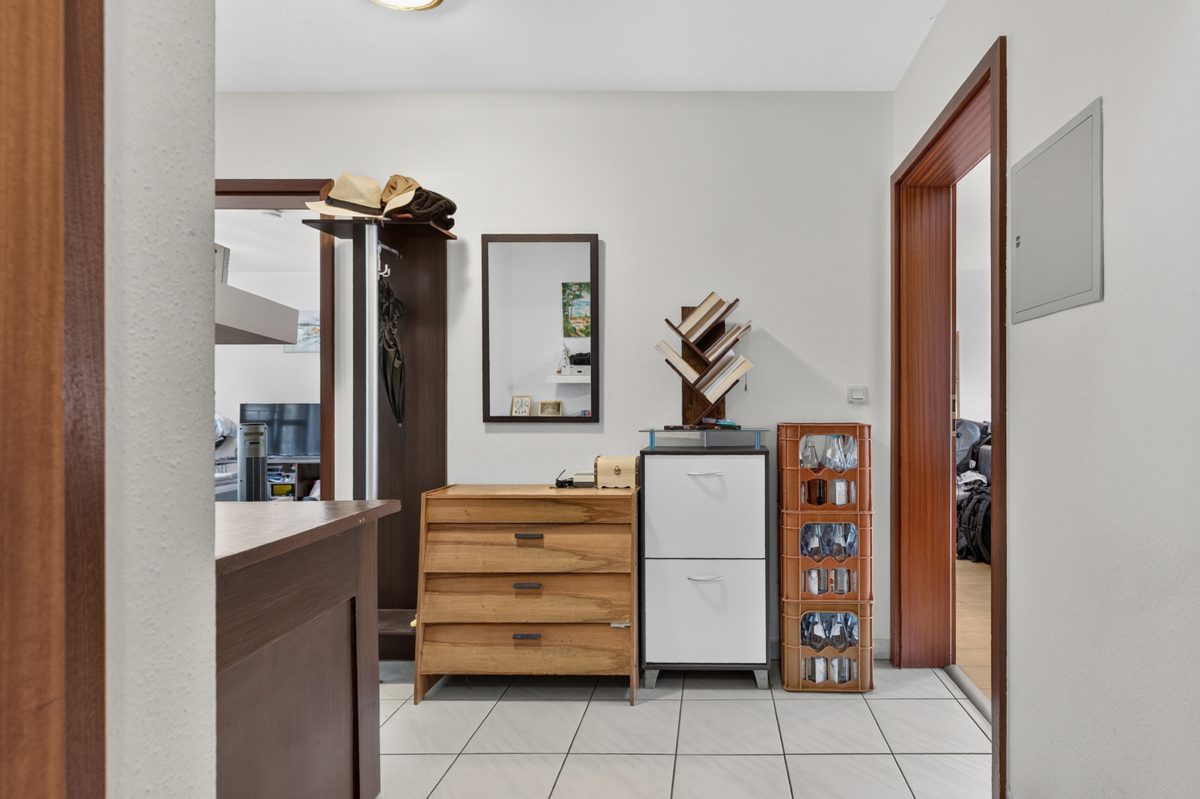 Immobilienangebot - Karlsruhe / Oststadt - Wohnungen - Großzügige Zweizimmerwohnung mit Ostbalkon und Tiefgaragenstellplatz in der Karlsruher Oststadt