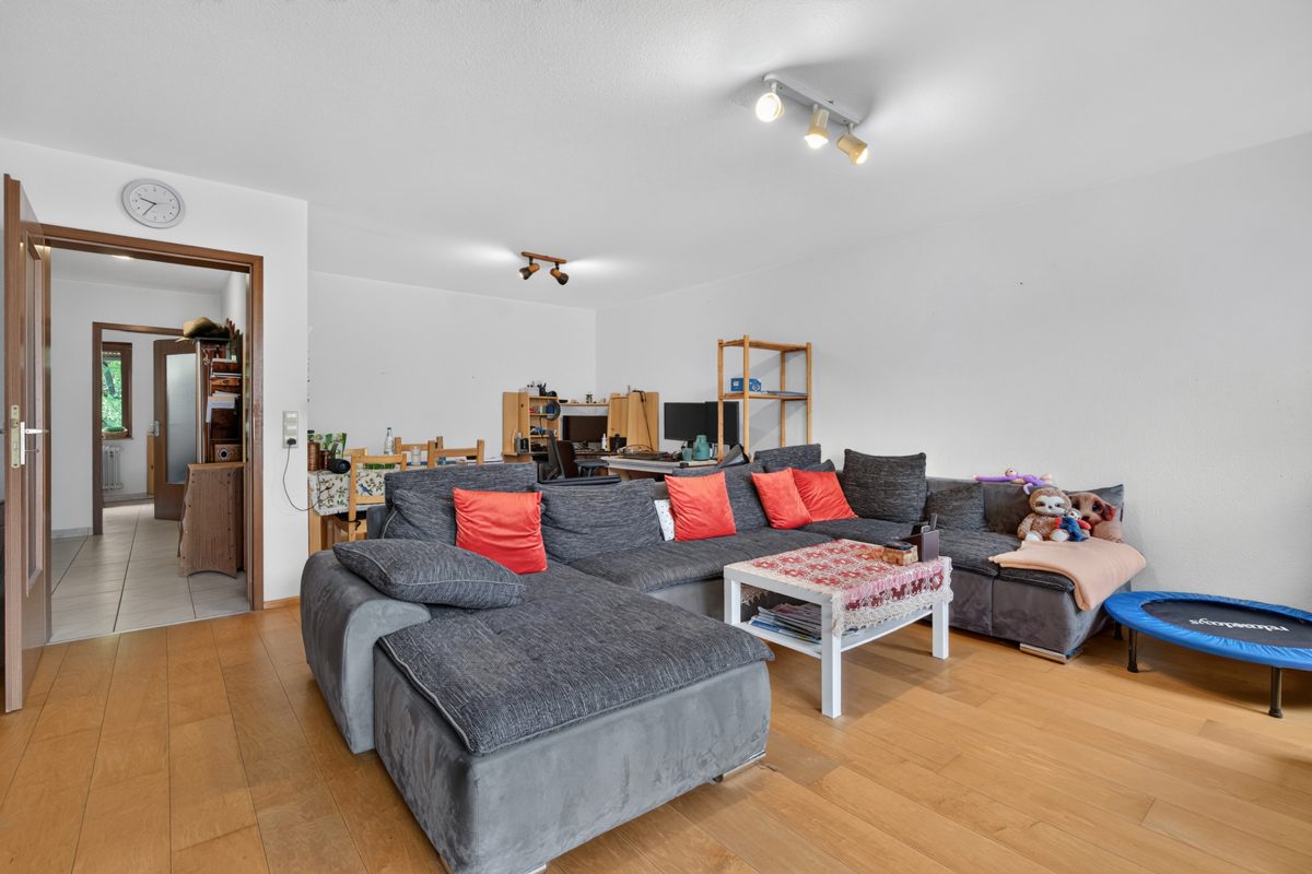 Immobilienangebot - Karlsruhe / Oststadt - Wohnungen - Großzügige Zweizimmerwohnung mit Ostbalkon und Tiefgaragenstellplatz in der Karlsruher Oststadt