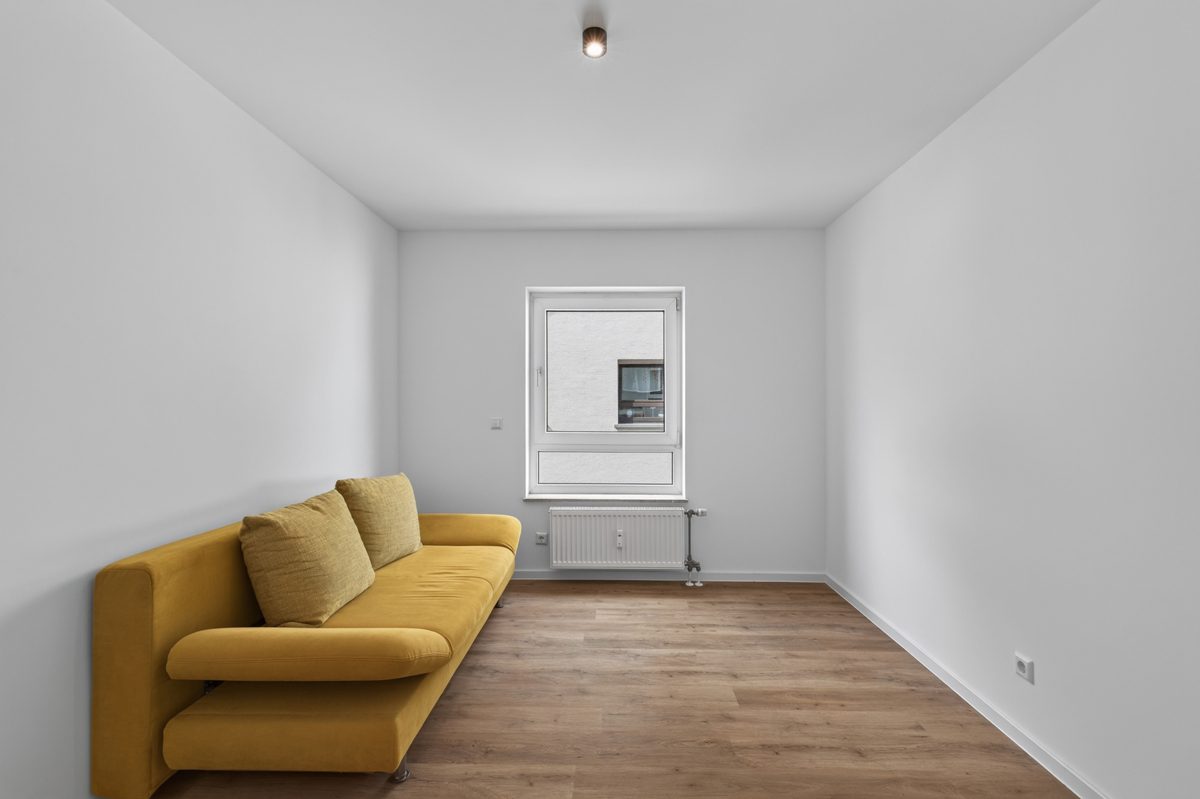 Schlafzimmer 2 Immobilienangebot - Linkenheim-Hochstetten / Linkenheim - Wohnungen - Modernisiert, gepflegt und bezugsbereit: Attraktive 3,5-Zimmer-Wohnung mit Balkon und Garage!