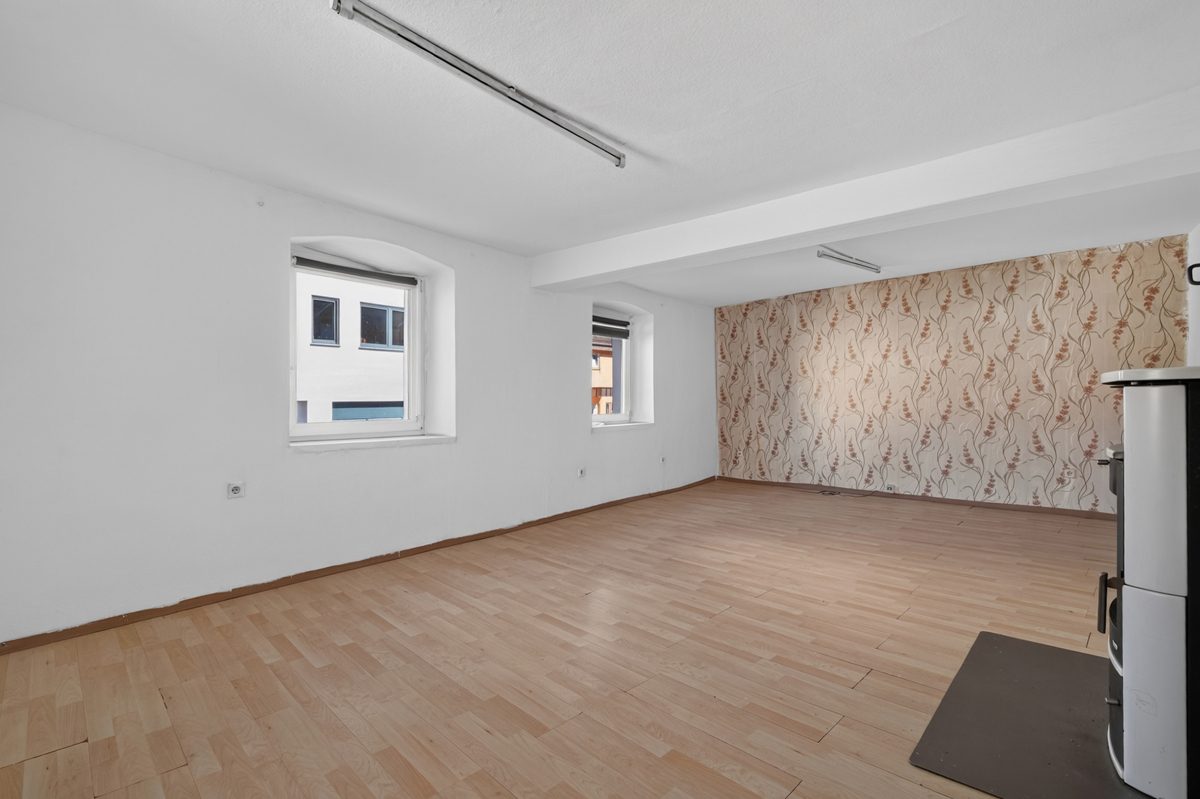 Immobilienangebot - Weingarten - Wohnen & Anlage - Raum für neue Ideen – Sanierungs-/Abrissgrundstück in attraktiver Lage!
