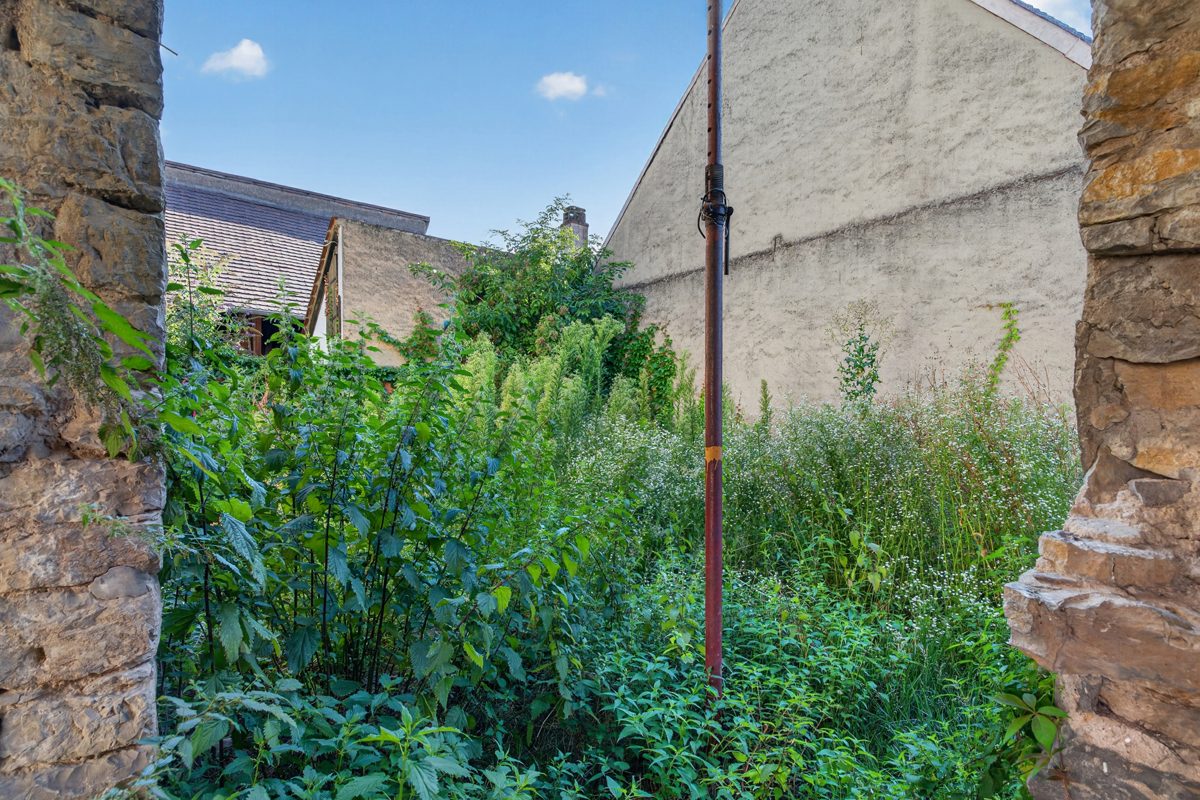 Immobilienangebot - Weingarten - Wohnen & Anlage - Raum für neue Ideen – Sanierungs-/Abrissgrundstück in attraktiver Lage!