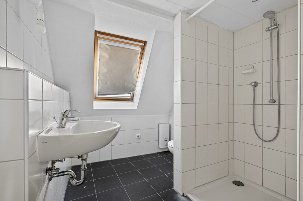 Immobilienangebot - Weingarten - Wohnen & Anlage - Raum für neue Ideen – Sanierungs-/Abrissgrundstück in attraktiver Lage!