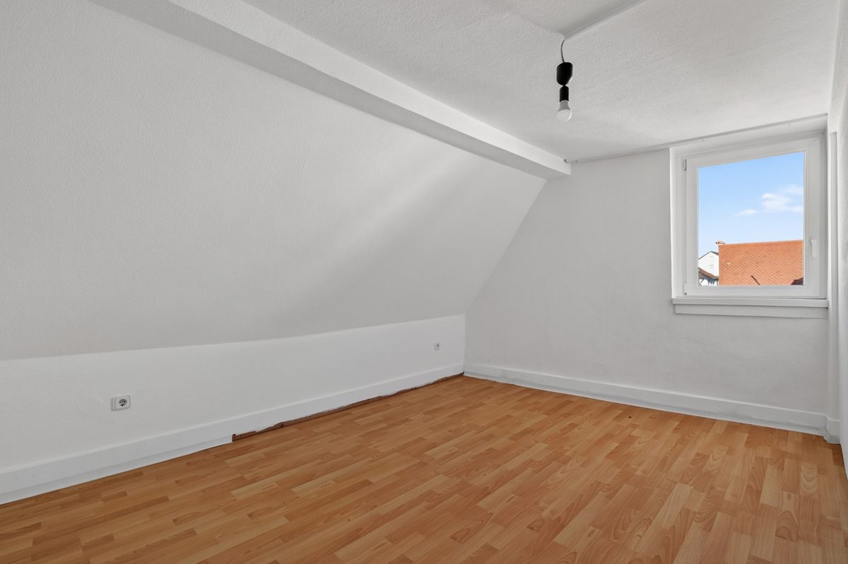 Immobilienangebot - Weingarten - Wohnen & Anlage - Raum für neue Ideen – Sanierungs-/Abrissgrundstück in attraktiver Lage!