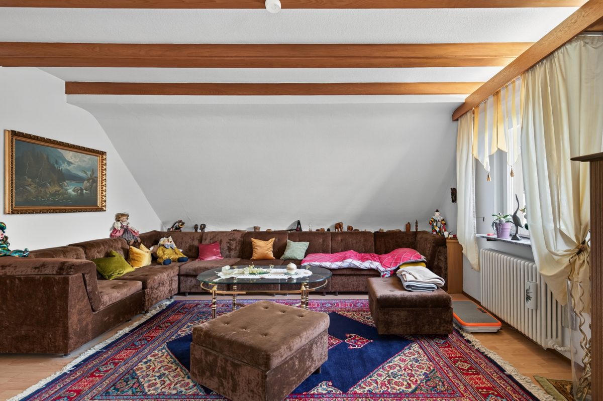 Immobilienangebot - Baden-Baden / Haueneberstein - Wohnen & Anlage - Selbst wohnen, Miete einnehmen – Einfamilienhaus mit vermieteter Bäckerei in Baden-Baden