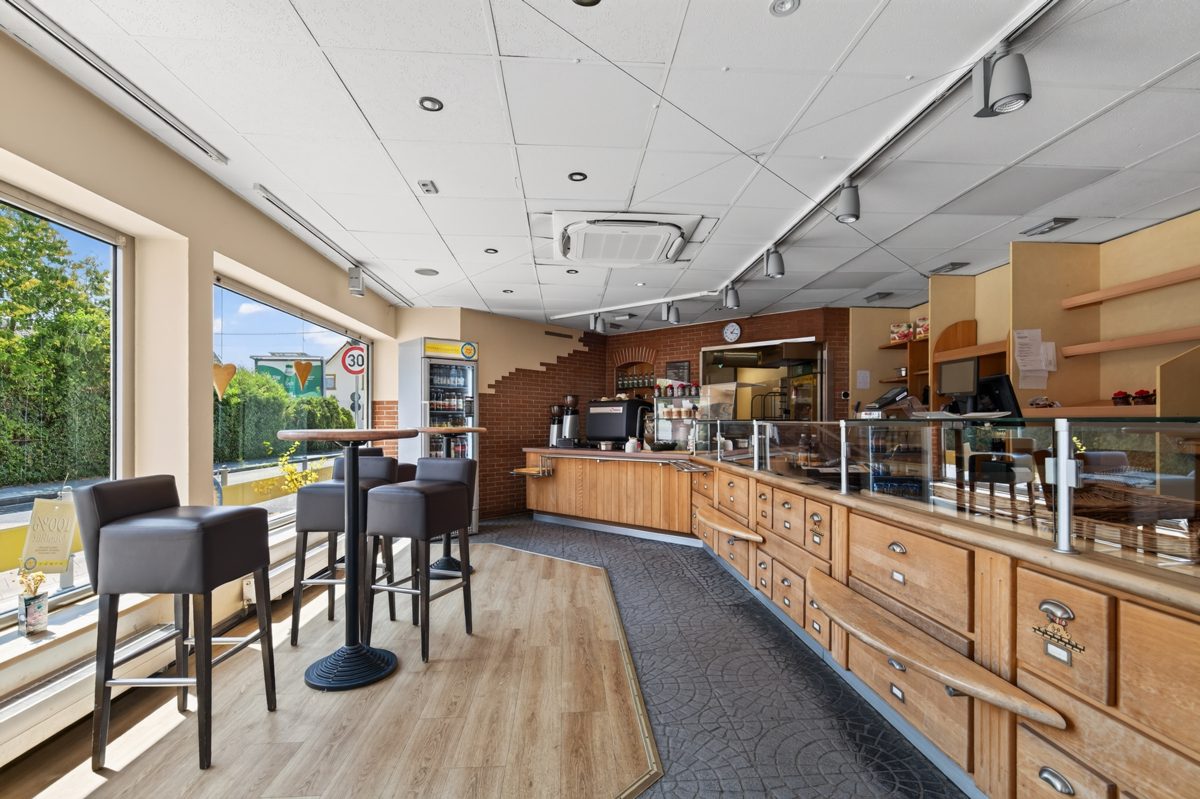 Immobilienangebot - Baden-Baden / Haueneberstein - Wohnen & Anlage - Selbst wohnen, Miete einnehmen – Einfamilienhaus mit vermieteter Bäckerei in Baden-Baden