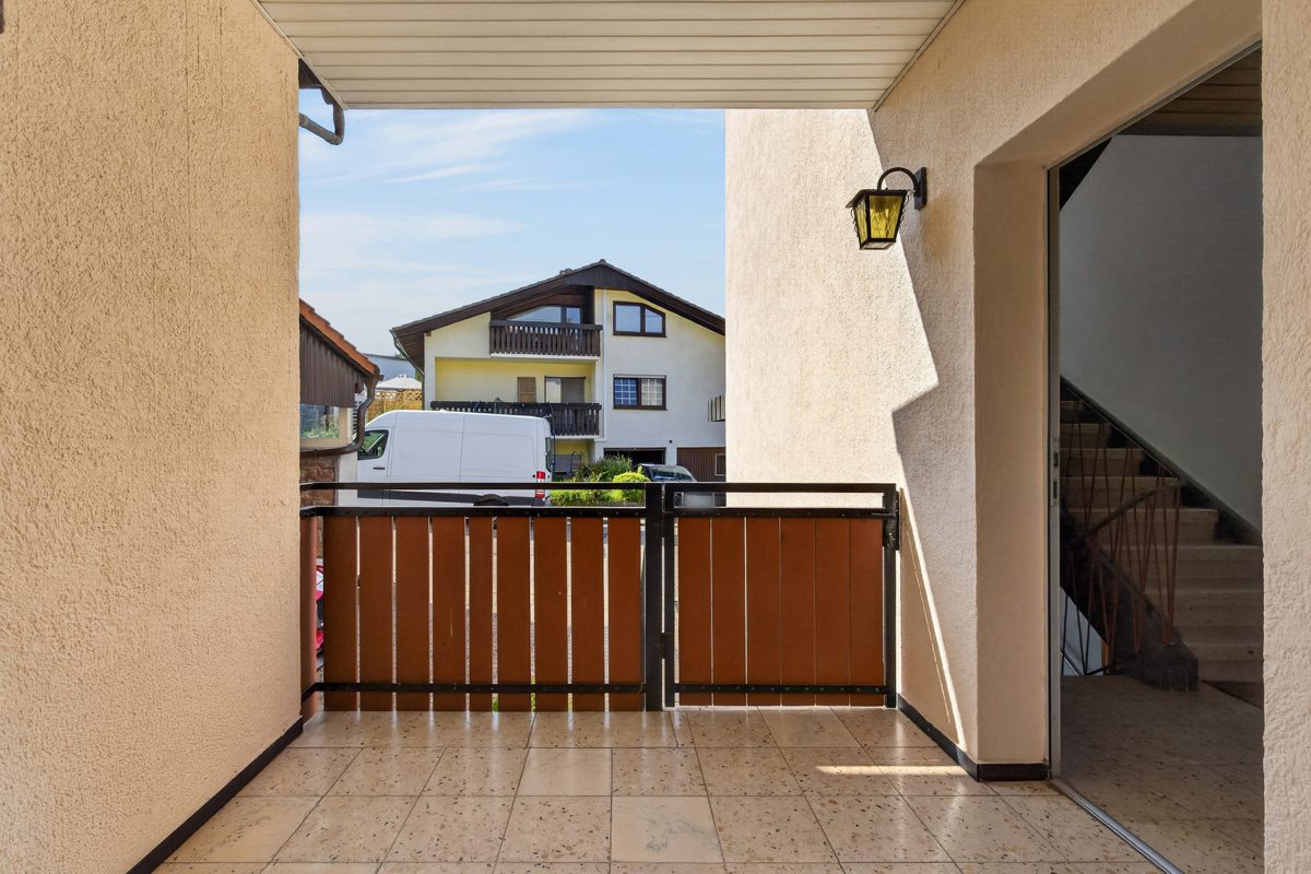 EG Terasse Immobilienangebot - Karlsruhe / Grünwettersbach - Wohnen & Anlage - Zweifamilienhaus mit Garten, Scheune und Erweiterungsmöglichkeiten – Platz für Ihre Wohnideen