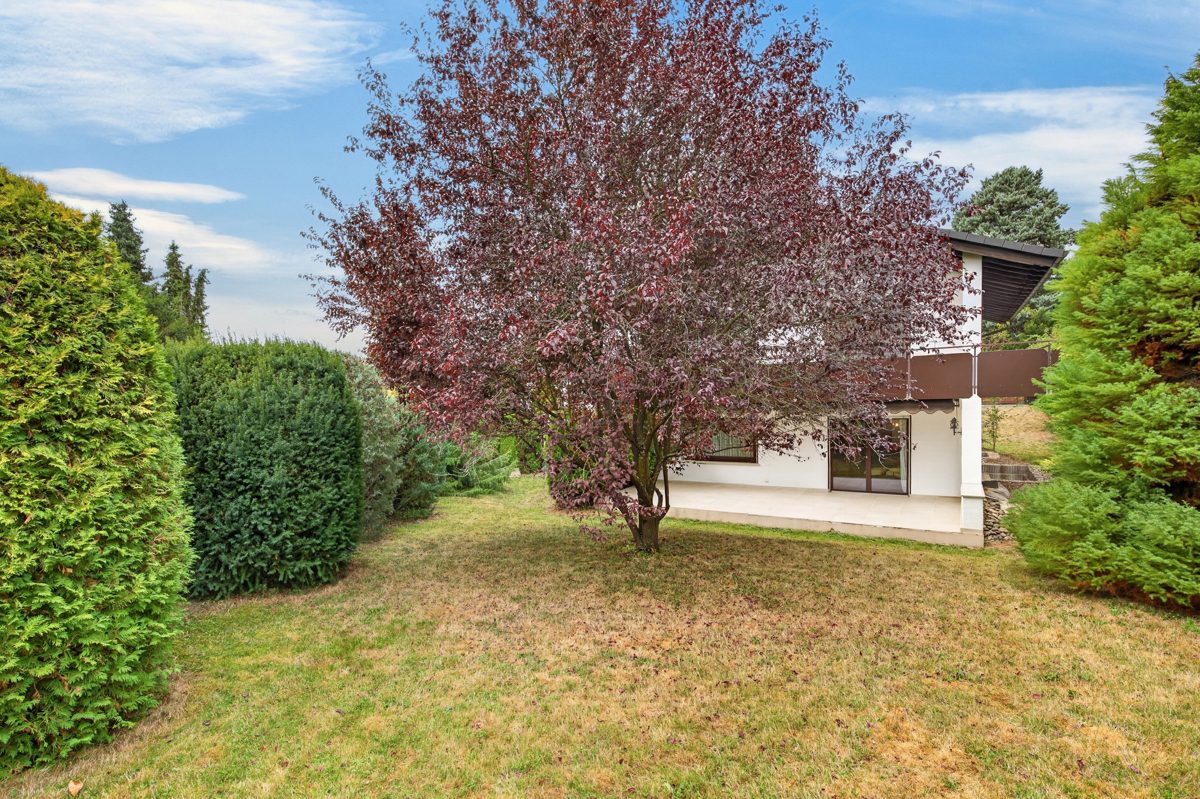 Gartenansicht Immobilienangebot - Karlsruhe / Grünwettersbach - Wohnen & Anlage - Viel Platz zum Leben. Viel Raum für Ideen. Ihr Familiendomizil in Grünwettersbach