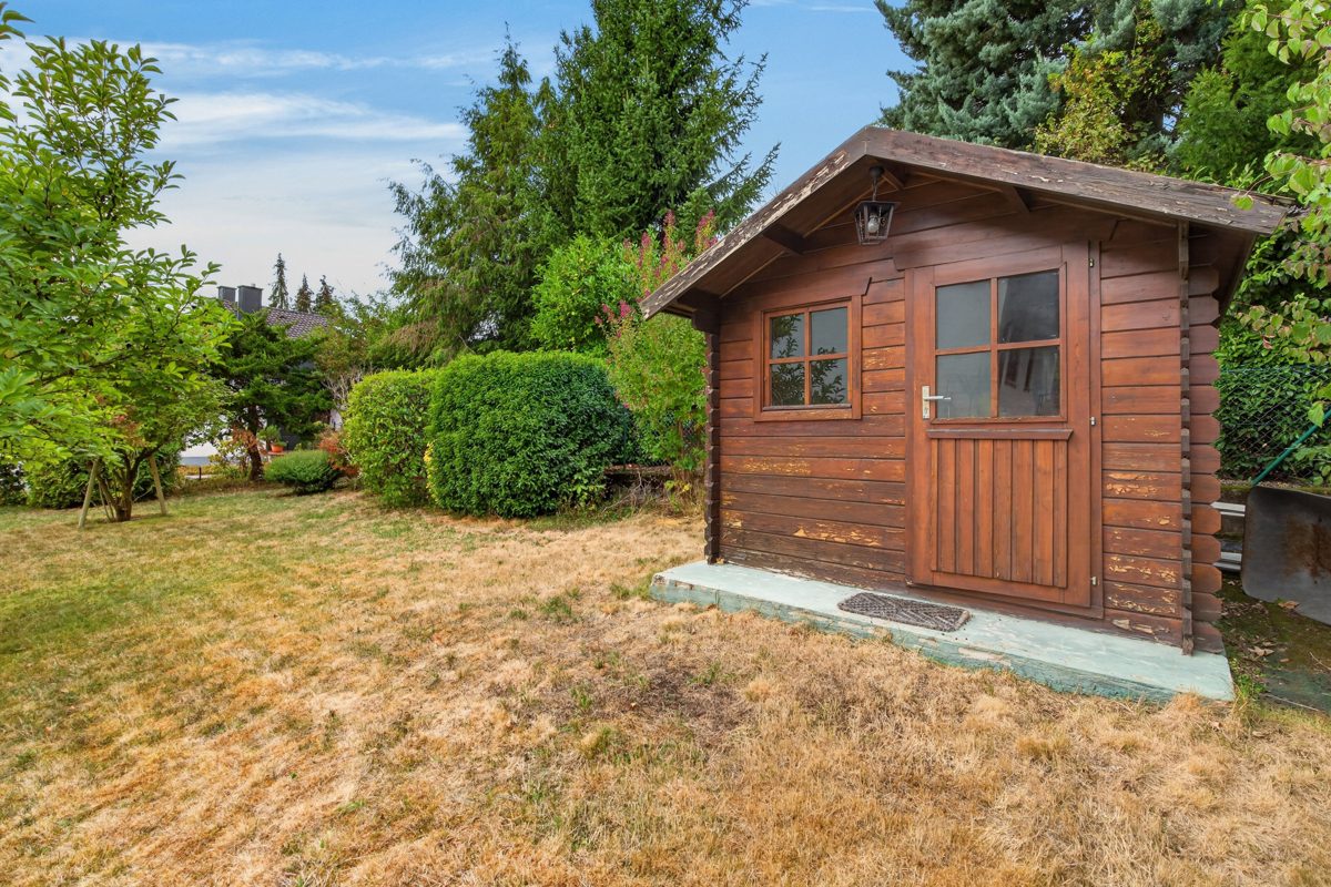 Gartenhütte Immobilienangebot - Karlsruhe / Grünwettersbach - Wohnen & Anlage - Viel Platz zum Leben. Viel Raum für Ideen. Ihr Familiendomizil in Grünwettersbach