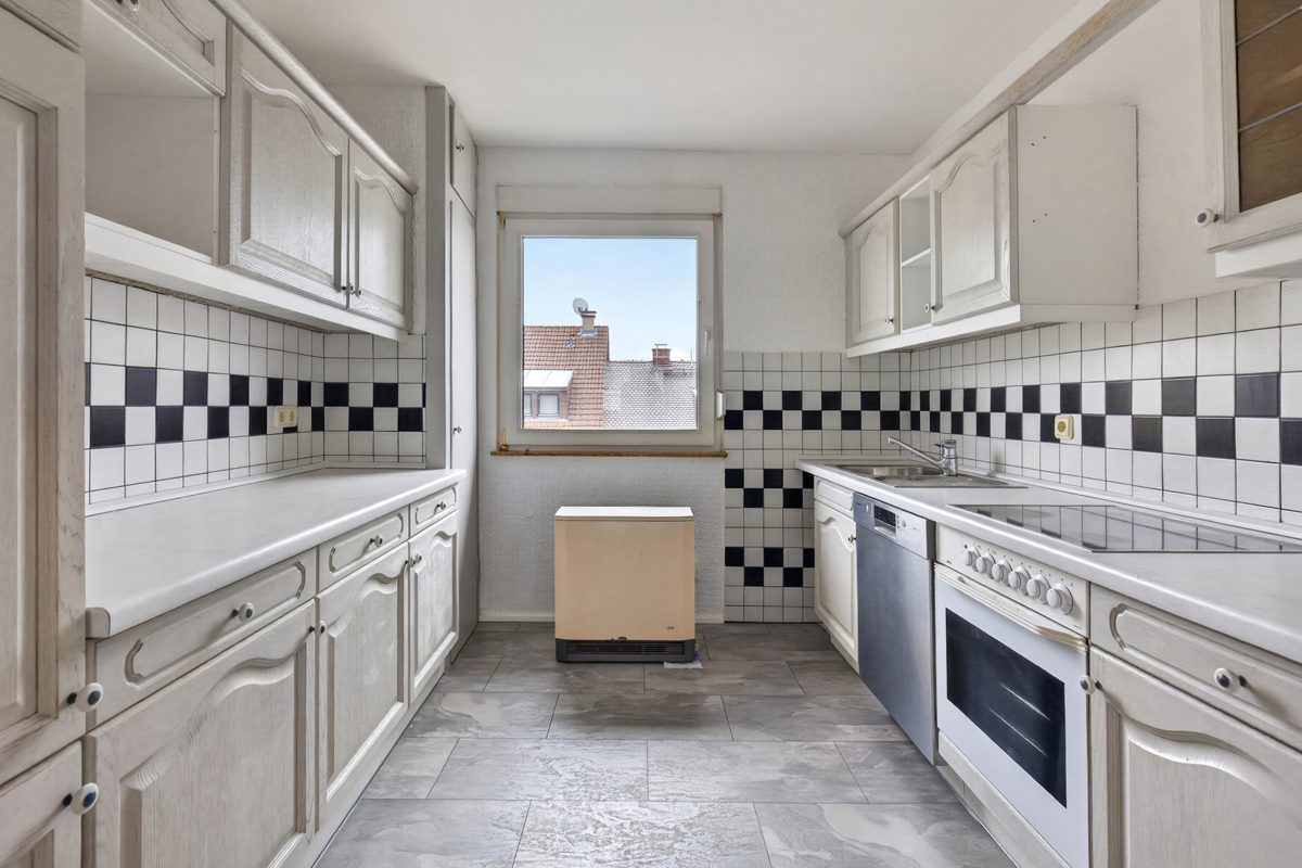Küche Immobilienangebot - Gernsbach - Wohnungen - Ankommen und wohlfühlen – provisionsfreie 3-Zimmer-Wohnung mit Balkon in Gernsbach