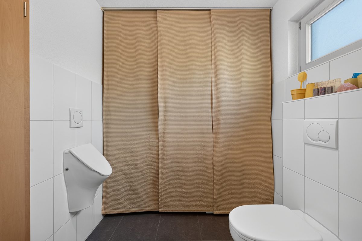 Immobilienangebot - Pfinztal / Kleinsteinbach - Wohnen & Anlage - Viel Platz für Ihre Wohnträume – Einfamilienhaus mit Einliegerwohnung und Weitblick